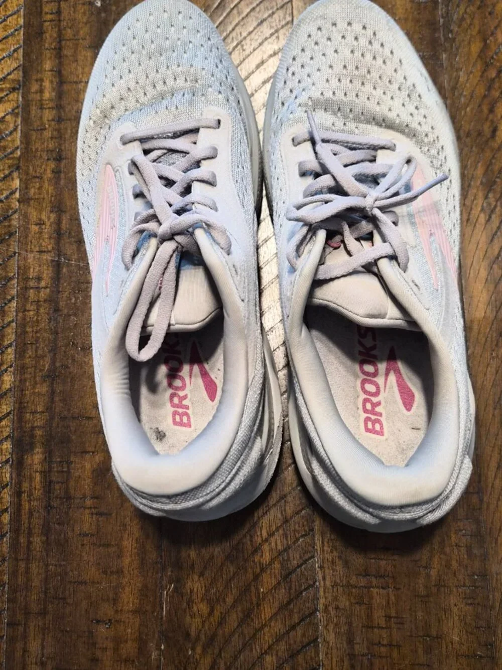 Brooks Adrenaline GTS 24 Womens Sz 9.5 Wide Gray Pink Running Shoes 1204261D019